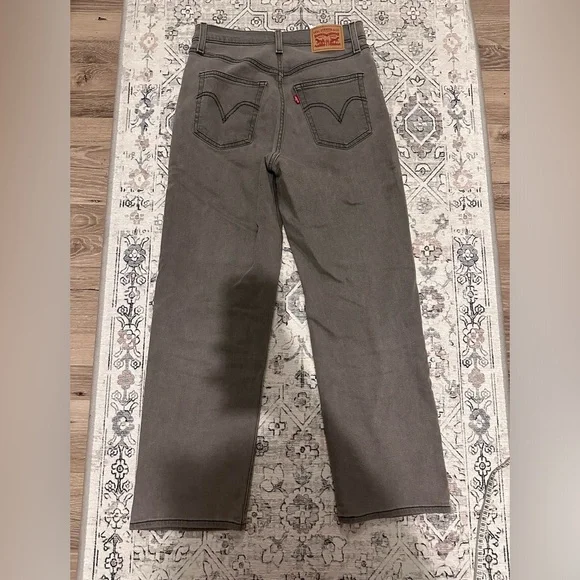 Levi’s Ribcage Straight - Picture 6 of 8